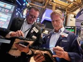 Powell kühlt Kauflust ab: Wall Street muss Verluste hinnehmen