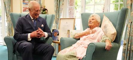 Außergewöhnlicher Besuch von König Charles: Wie sich der älteste Mensch der Welt an den jungen Royal erinnert