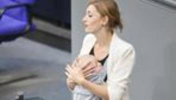 Deutscher Bundestag: Abgeordnete der Grünen hält erste Bundestagsrede mit Baby