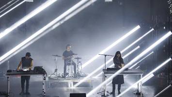 hvob im docks: pures glück, einmal durch den techno-wolf geschraubt