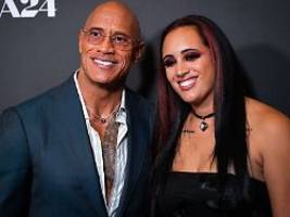 The Rock und Ava Raine: Dwayne Johnson bringt Tochter zur Premiere mit