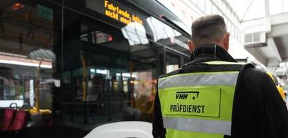hamburg: mehr als 1000 schwarzfahrer bei groß-kontrolle erwischt