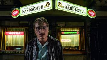 Auktion: Berühmte Leuchtreklame aus Hamburger Film wird versteigert