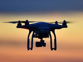 luftraum: drohnensichtungen in schleswig-holstein – polizei verstärkt abwehr