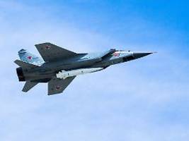Leichtsinnig und gefährlich: Kreml kritisiert Abschuss-Drohung gegen russische Jets