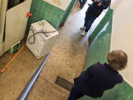 Rund 185 Wohnungen kontrolliert: Razzia gegen Schrottvermieter und Sozialbetrug in NRW