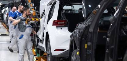 vw-produktion: volkswagen streicht schichten in zwickau und dresden