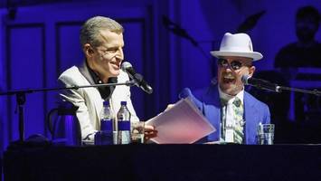 delay feiert lindenberg – und dann tanzt „stucki“ auf dem tisch