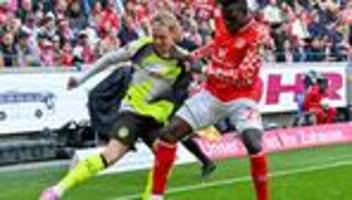 fußball-bundesliga: notlösung brandt glänzt: nehmen jägerrolle an