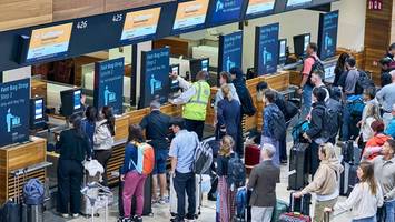 Flughafen BER: Was Passagiere nach dem Cyberangriff versuchen