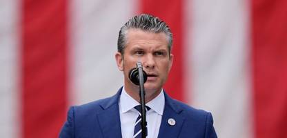 Pete Hegseth beordert weltweit Hunderte Generäle und Admirale in die USA zurück, um über »Kriegergeist« der Armee zu sprechen