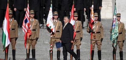 Ungarn: Viktor Orbán lässt Antifa als Terrororganisation einstufen