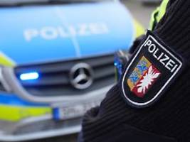 Haftbefehl erlassen: Ließen die Mutter und ihr Freund in Brunsbüttel ihr Baby verhungern?