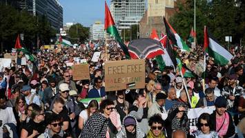 Groß-Demo gegen Gaza-Krieg ++ Mehr Countdown-Ampeln