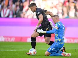 VAR-Diskussion in Köln: Ein Elfmeter, obwohl der Gefoulte weiterläuft