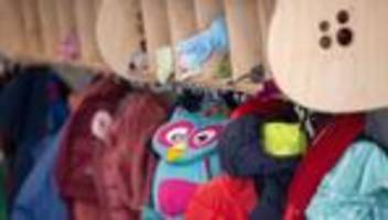 frühkindliche bildung: studie: fachkraftquote in kitas variiert im südwesten stark