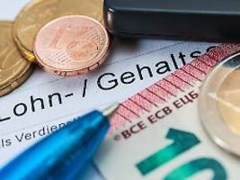 Lohnlücke ist aber geschrumpft: Westdeutsche verdienen noch immer deutlich mehr als Ostdeutsche