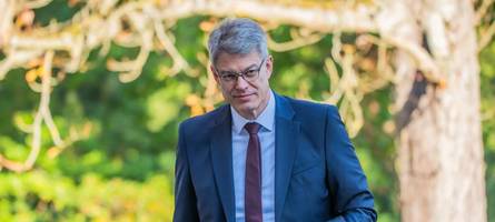 Verkehrsminister bei Kabinettsklausur zusammengebrochen