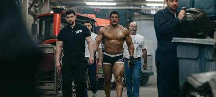 Kritik zu „The Smashing Machine“: Ein Sportfilm, der mit den Klischees bricht