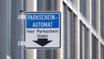 Betrugsmasche: Gefälschte QR-Codes an Parkautomaten täuschen Autofahrer