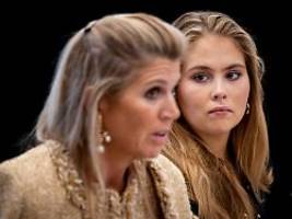 niederländischer könig stolz: kronprinzessin amalia beginnt militärausbildung