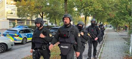 Sprengstoffdrohung gegen Wiesn und Brand im Norden: Was wir wissen und was nicht