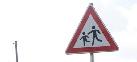 Wenn ein Kind bei einem Unfall stirbt: Wie können Mitschüler und Ersthelfer aufgefangen werden?