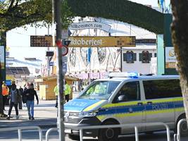 Sperrung des Oktoberfestgeländes in München: „Extreme Gefahr“: Warnhinweise wegen Wiesn-Sperrung sorgen für Verunsicherung