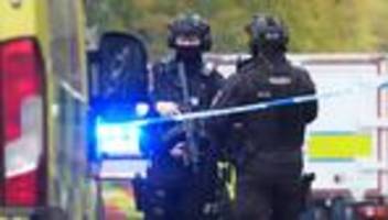 Anschlag auf Synagoge in Manchester: Drei Verdächtige nach Anschlag auf Synagoge festgenommen