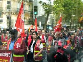 dritter protesttag in frankreich: widerstand gegen pariser sparpläne bröckelt