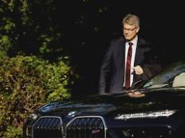 Es geht ihm gut: Nach Kreislaufkollaps: Verkehrsminister Schnieder sagt alle Termine ab