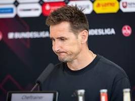 Kurz vor zwölf - oder später?: 1. FC Nürnberg lässt Jobgarantie für Miroslav Klose fallen