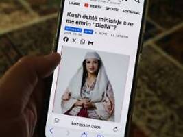 Diella in Albanien: Ein Chatbot als Ministerin - wer trifft die Entscheidungen?
