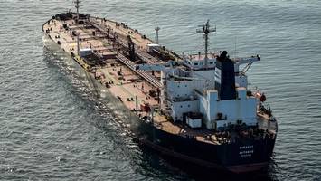 Putins Schattenflotte im Visier: Macron lässt Tanker stoppen