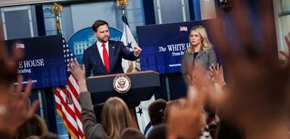 Shutdown in den USA: Weißes Haus droht mit unmittelbar bevorstehenden Kündigungen