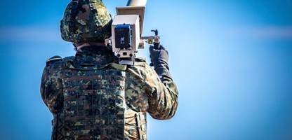 drohnenabwehr durch die bundeswehr: damit stößt alexander dobrindt an verfassungsrechtliche grenzen