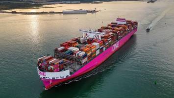 ein hafen sieht pink – die woche der riesenpötte in hamburg