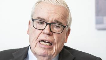 keine ns-aufarbeitung, aber eine neue oper? kritik an kühne + nagel
