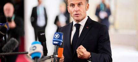 Macron warnt vor Russland und sieht Demokratie in Gefahr