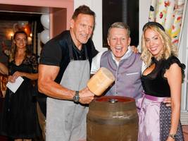 Promis auf der Wiesn an Tag 13: Kahn küsst, Möller zapft und Käfer besucht Käfer