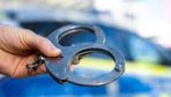 kriminalität: haftbefehl gegen mutmaßlichen vergewaltiger