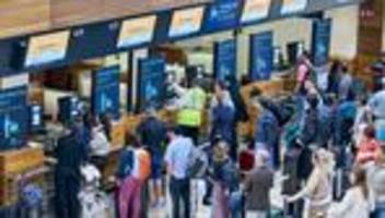 flugverkehr: ber läuft trotz beeinträchtigungen nach cyberattacke stabil