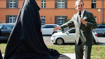 dieser berliner verein will gewaltopfern eine stimme geben