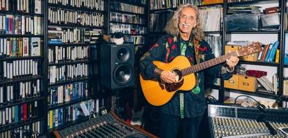 50 Jahre »Gitarrenbuch«: Dieser Duisburger hat Millionen Menschen das Gitarrespielen beigebracht