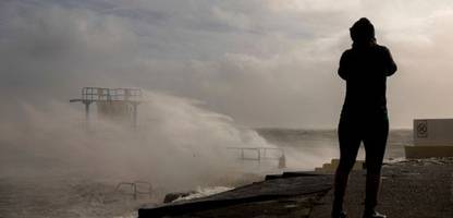 Wetter: Orkantief »Detlef« bringt Sturm und heftigen Regen