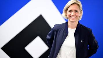laura ludwig exklusiv: „hsv-frauen brauchen finanzielle sicherheit“