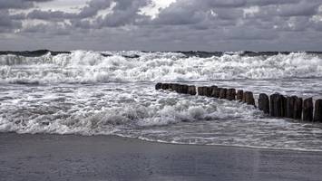 Sturm und Hochwasser: Orkantief wirbelt Fährverkehr durcheinander