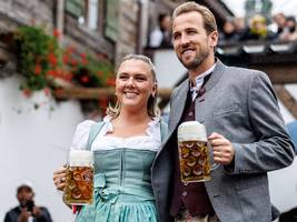 FC Bayern auf dem Oktoberfest: Kane läuft rund, Tah staunt und Kompany nimmt alle mit