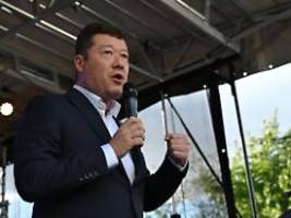 Babis' Alleingang auf der Kippe: Ultrarechte Partei will in Tschechien mitregieren