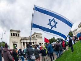 bundesverband warnt: zahl antisemitischer proteste verfünffacht
